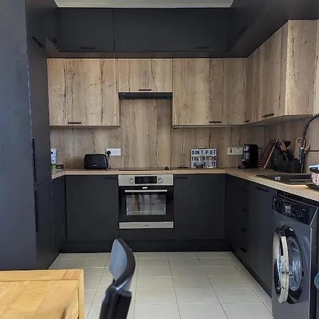 Luxury 2-bedroom Apt. With Seaview Apartment Protaras